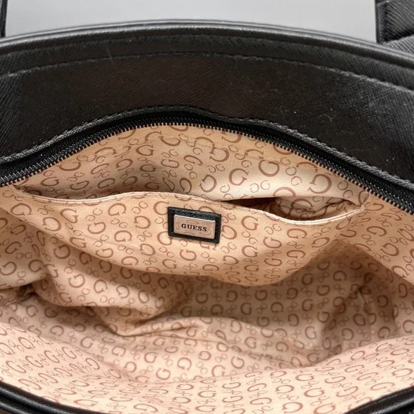 Y2K-era Guess Black Embossed Logo Tote Handbag Shoulder Bag - Picture 7 of 12